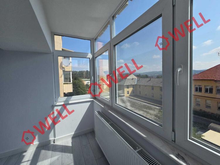 De vânzare apartament cu patru camere în Întorsura Buzăului