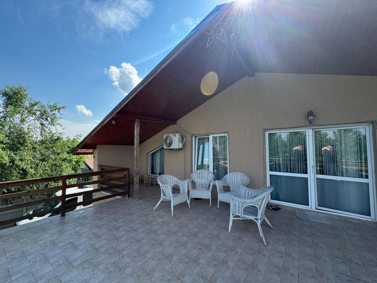 VILĂ  DE VÂNZARE | PERIȘ | 9  CAMERE | 460 MP  | TEREN 1.400 MP