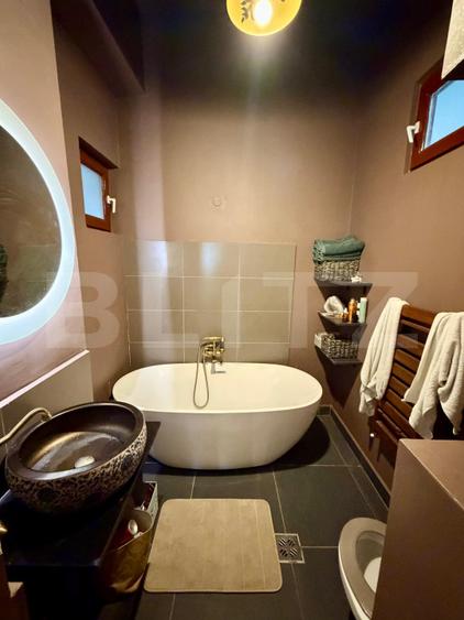 Apartament 2 camere, 71 mp, tavan inalt 3,30 m, garaj, Centru
