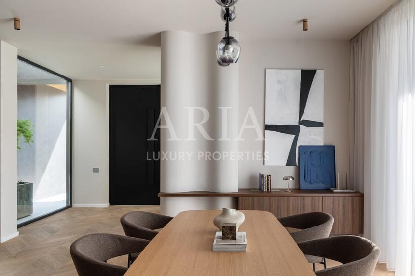 REZIDENȚĂ CONTEMPORANĂ CU DESIGN ICONIC | POZE REALE |