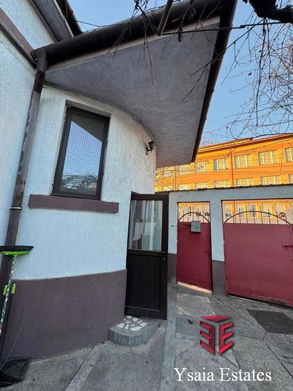 OCAZIE LA VANZARE - CASA CARAMIDA 6 CAMEE - ZONA ICIL -