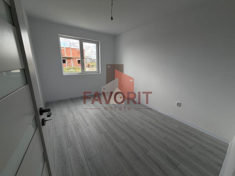 Disponibil imediat. Decomandat. Spatios
