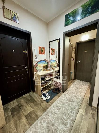 Apartament cu 3 camere de vanzare, 60 mp, parter, Giroc