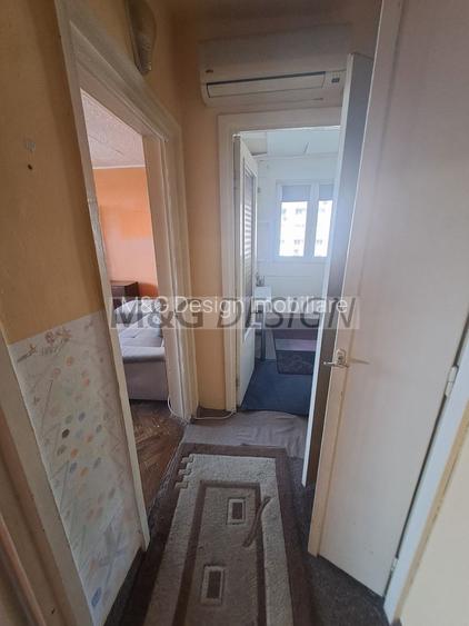 2 camere decomandat  Gh Lazar etaj intermediar - 13