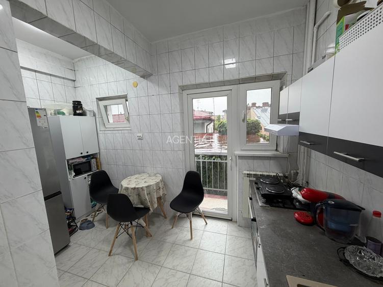 Apartament 3 camere, etajul 2, 78mp, 2 balcoane, bloc interbelic - 13
