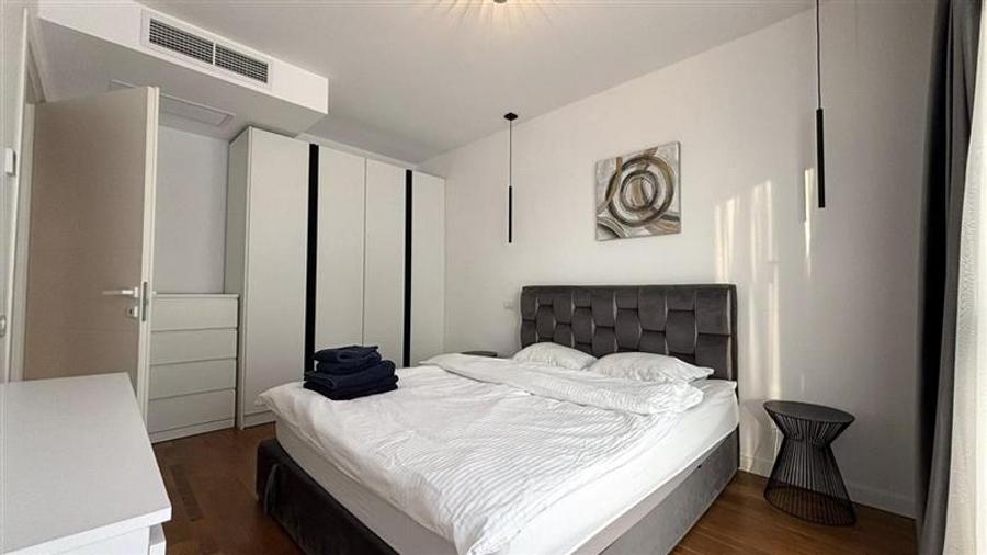 APARTAMENT 2 CAMERE LUMINOS / MOBILAT, UTILAT / BANEASA