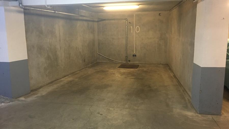 REA1029704 Apartament 3 camere 111 mp utili piscina gradina paza