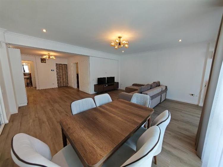 Inchiriem Apartament 3 Camere, Modern, 100 Mp, Decomandat, Racadau