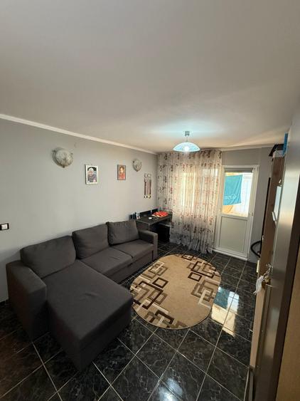 3 CAMERE cu bucatarie mare, Narcisa
