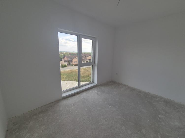 Apartament penthouse 4 camere, teresa 61 mp, Arad, comision 0