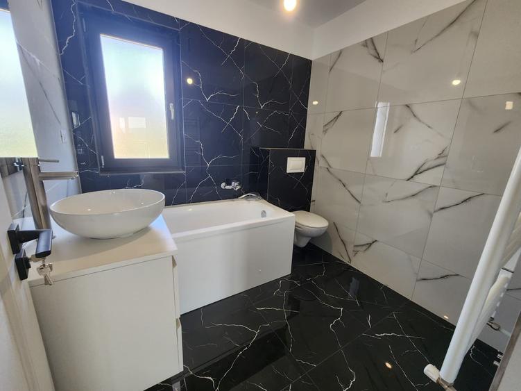 CASA DE VANZARE, 4 CAMERE 2 BAI SI MAGAZIE , VALEA ADANCA- 5 DRUMURI