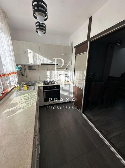 Casa individuala cu garaj teren 655 mp, Str Tautiului, Floresti!