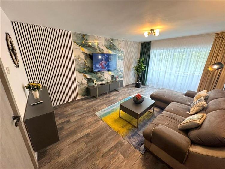 BD UNIRII -BRD, apartament 2 camere et 2 utilat & mobilat lux. Comision zero!