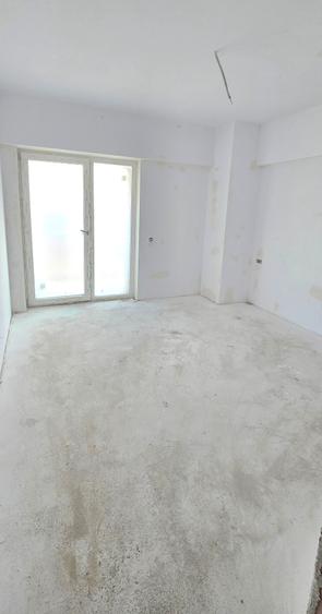 Apartament 2 camere decomandat, 76 mp, bucatarie 12 mp, Galata in oras