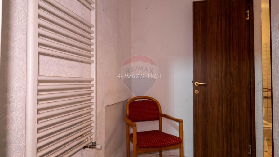 Vanzare vila-pensiune D+P+M 10 camere de vânzare, Daesti jud. Valcea - 10