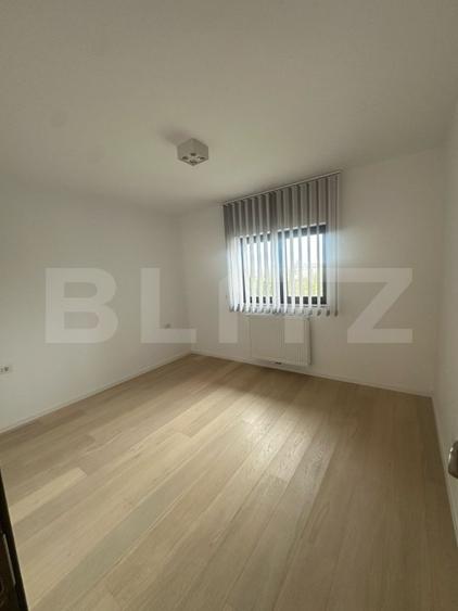 Casa individuala, cu 5 camere, 160 mp utili, zona Patrauti