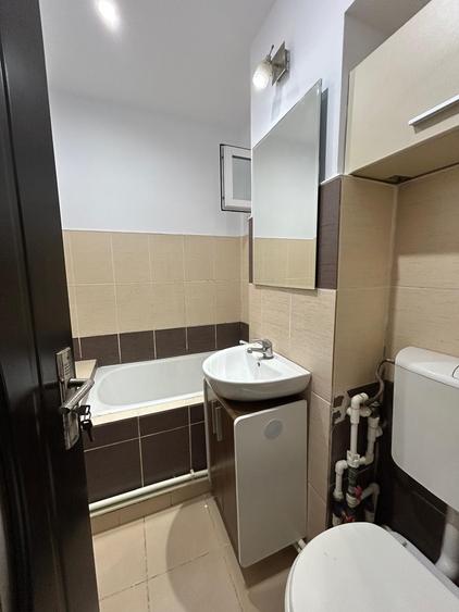 APARTAMENT 2 CAMERE DE INCHIRIAT MICRO 38