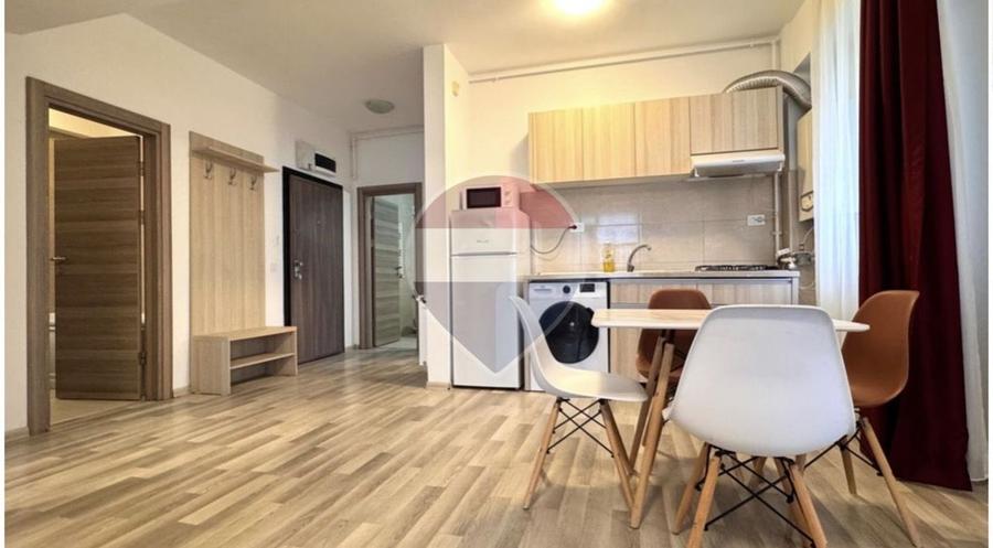 Apartament 3 camere de închiriat cu loc de parcare Lângă Crazy Beach