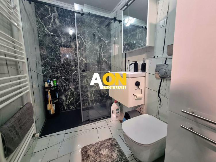 Apartament cu 2 camere reconfigurat, 52 mp utili, zona Cetate