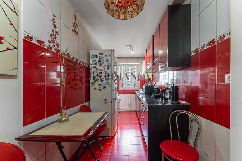Apartament cu 4 camere - Calea Călărașilor - Metrou Piața Muncii