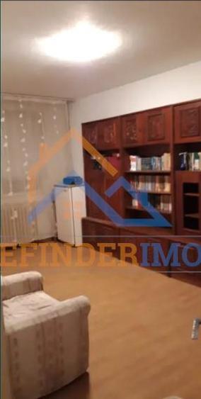 Apartament 3 camere zona Margeanului