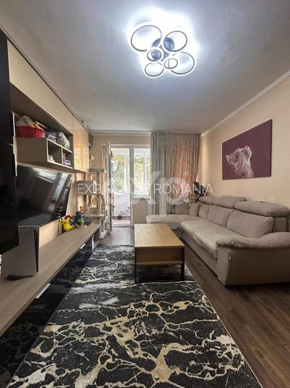 Apartament decomandat cu 3 camere, renovat recent, centrală proprie
