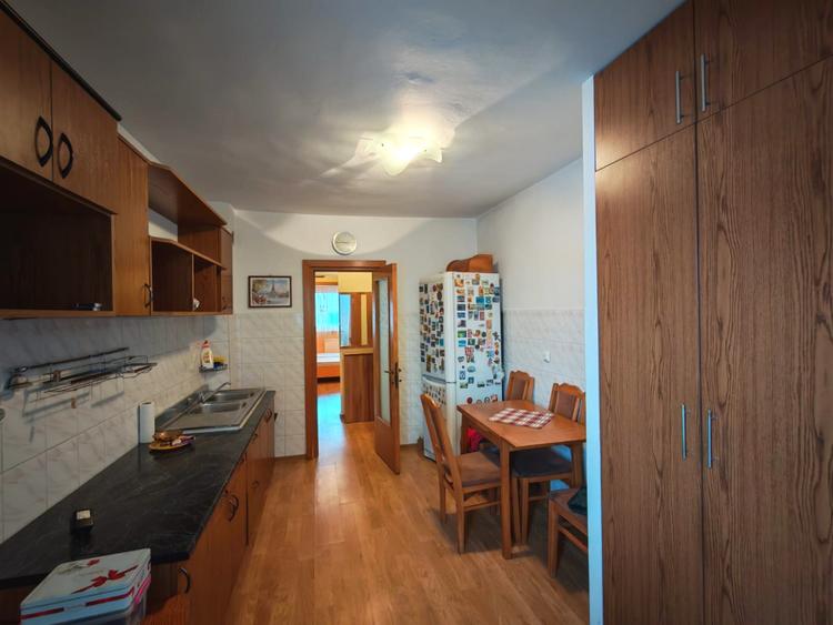 Apartament 4 camere Bistrita Lac