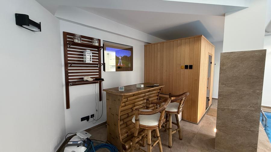 Vilă de Lux  complet mobilata Pipera cu  piscină Interioară SPA si 728 mp Teren