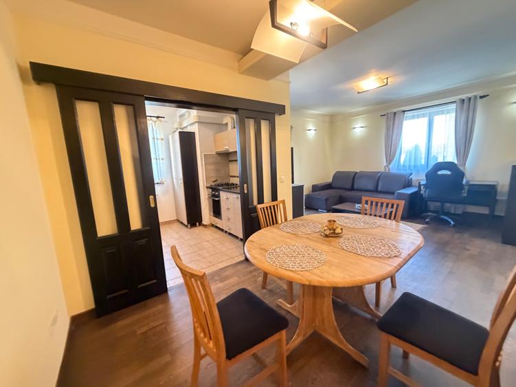 Inchiriez apartament 3 camere Mehala 550 euro