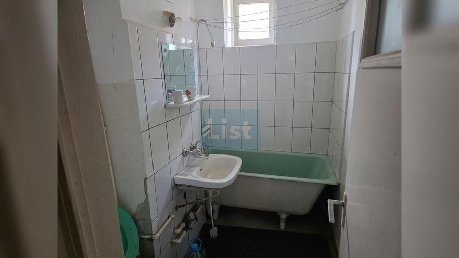 Vand apartament cu 2 camere
