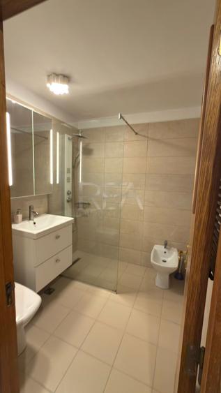 2 camere Ferdinand, an 1982, metrou, 54 mp, anvelopat