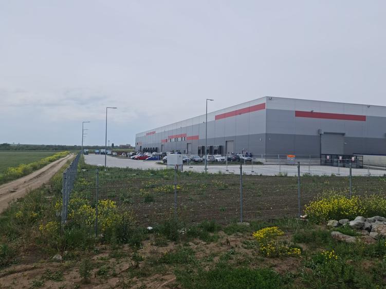 Teren de vanzare Lazu zona Logistic Park