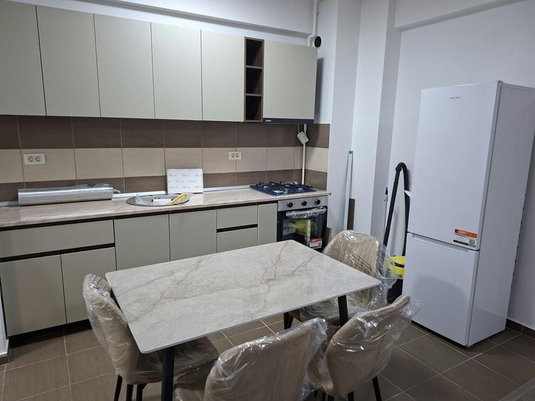 Închiriere apartament de 2 camere | decomandat | nou | Residence
