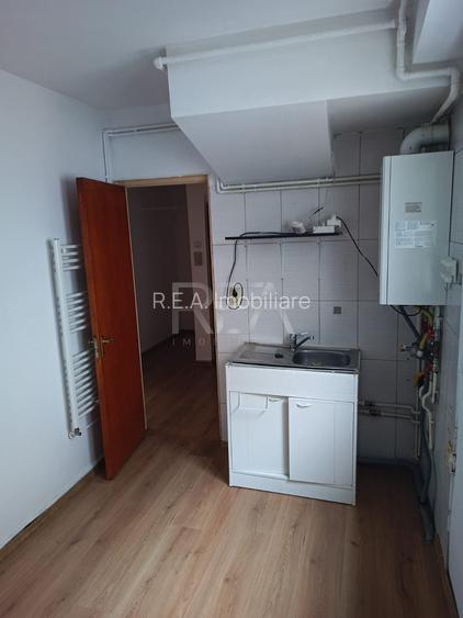 2 camere, et 3/4, centrala, bloc tip P, anvelopat-Drumul Taberei - 5