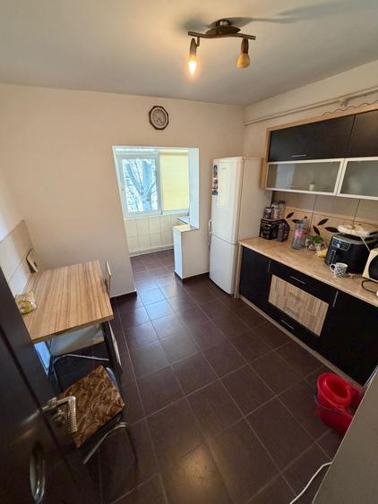 Zona Soarelui | Decomandat | 2 Balcoane | Etaj 3 | Disponibil imediat !!