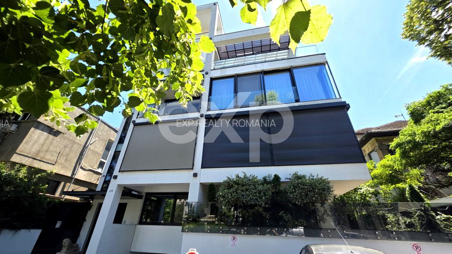 Apartament 4 camere- parter + gradina + 3 locuri de parcare- Dorobanti Capitale