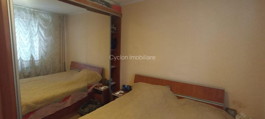 Vanzare ap 3 cam et 3/8 intersectie Sebastian cu Cal Rahovei Bucuresti sector 5 - 8