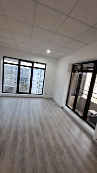 SPATIU BIROU- CLADIRE BIROURI PREMIUM- COSTURILE UTILITATILOR SUNT INCLUSE