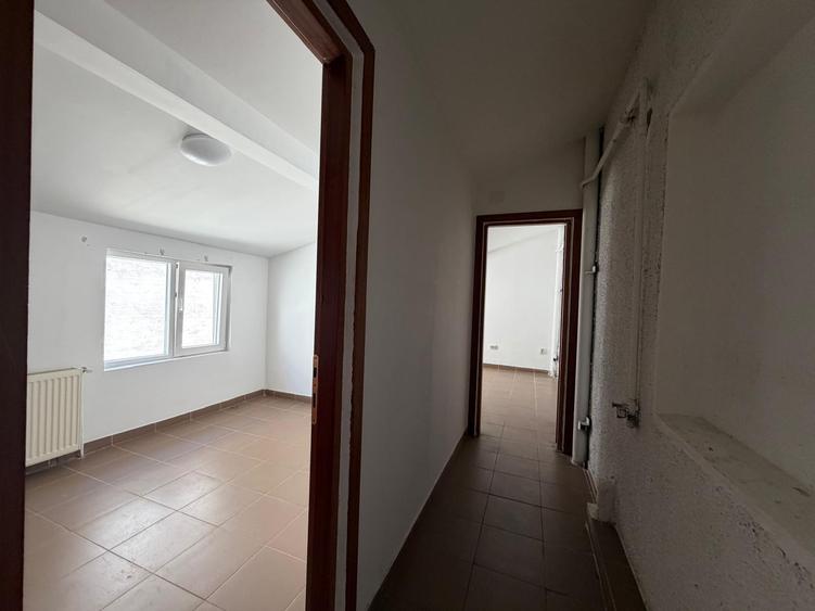 Casa+teren 1500 mp | 9 camere | Otopeni | Odai | Parcare| Ideal firme