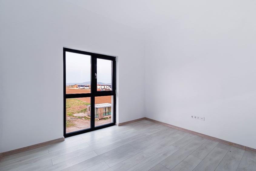 Apartament 3 camere Sânpetru | Reducere 5.000 € | Parcare inclusă