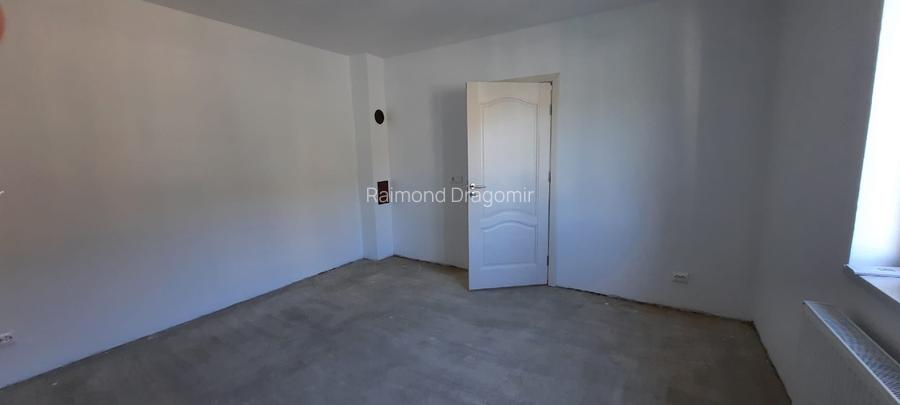 Casa de vanzare, central Tg.Ocna - 9