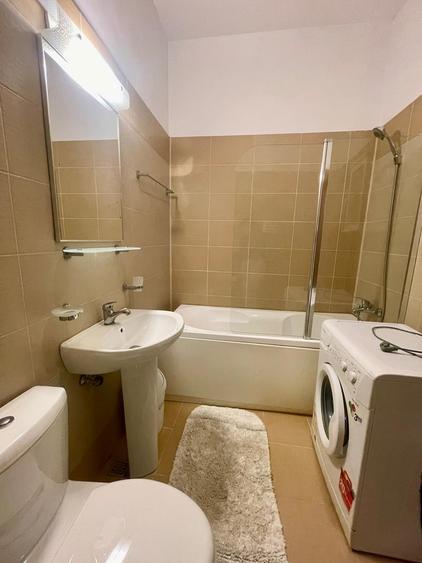 Ap 2 cam decom, mobilat modern, utilat, 63 mp, bl. nou, zona Sala Sporturilor