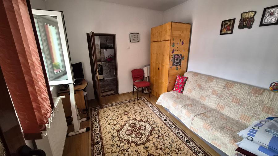 Faleza Nord - Exclusivitate-Casa 4 caramida, acoperis schimbat