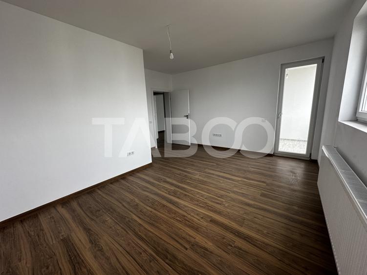 Apartament de vanzare 3 camere 2 bai 1 balcon 1 logie loc de parcare