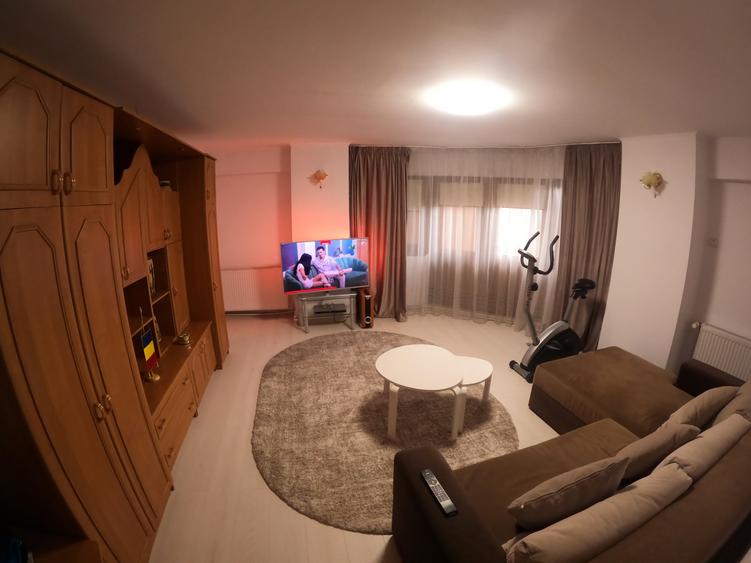 Apartament 2 camere DECOMANDAT | Balcon 18 MP | Renovat 2024 | Lift |