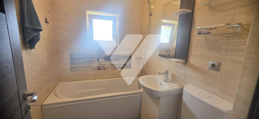 Apartament 2 camere etaj 3 bloc cu acoperis Cisnadie, Sibiu