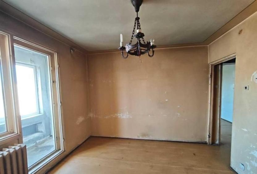 Apartament - 2 camere -decomandat-Zona Nicolae Grigorescu / Ozana
