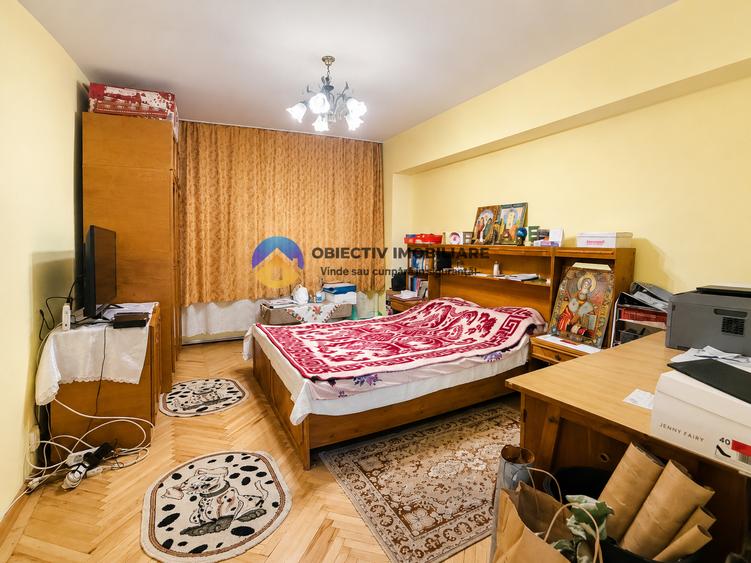 Apartament 3 camere 87 MP/2 băi/2 balcoane.