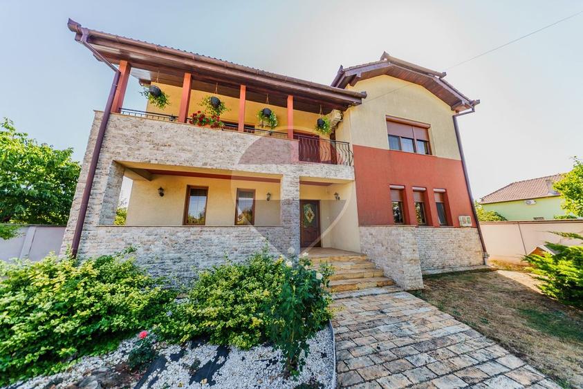 Vilă premium cu piscină și garaj | 360 mp | Teren 1.030 mp
