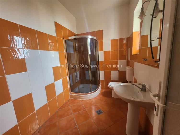 Cladire cu 9 camere de vânzare în Suceava | Obcini | 1.000 mp teren | - 9